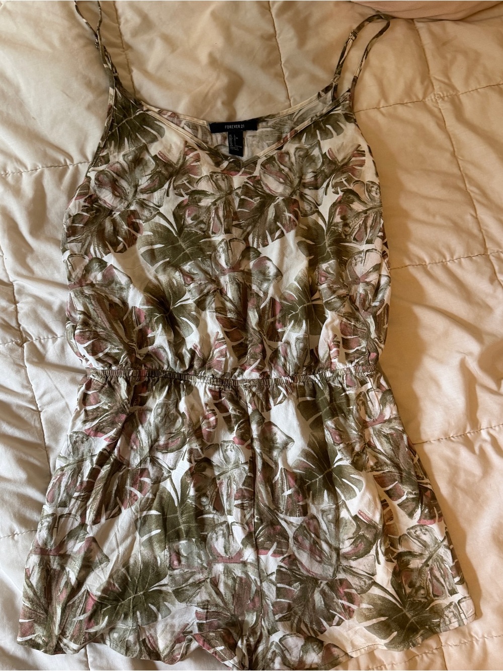 2010s Forever 21 Green Leaf-Print Spaghetti Strap Dress